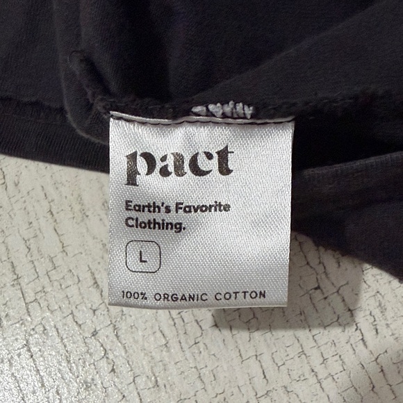 Pact Soft Spun Charcoal V- Neck Tee Size Large - Picture 6 of 6